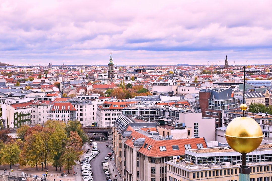 В командировке